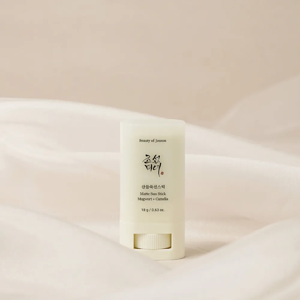 Matte Sun Stick : Mugwort+Camelia (SPF 50+ PA++++) Matte Sun Stick : Mugwort+Camelia (SPF 50+ PA++++)