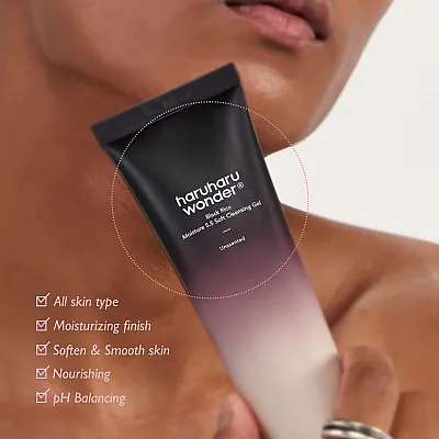 Black Rice Moisture 5.5 Soft Cleansing Gel 100ml