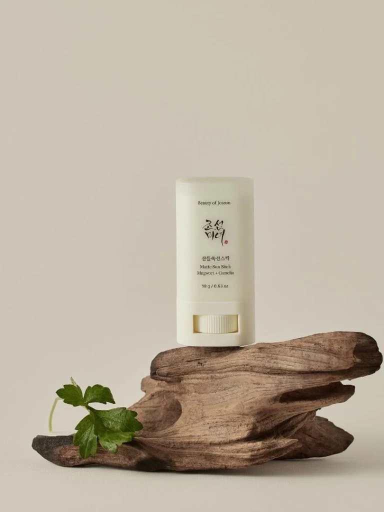 Matte Sun Stick : Mugwort+Camelia (SPF 50+ PA++++) - Beauty Of Joseon - glowfit.gr